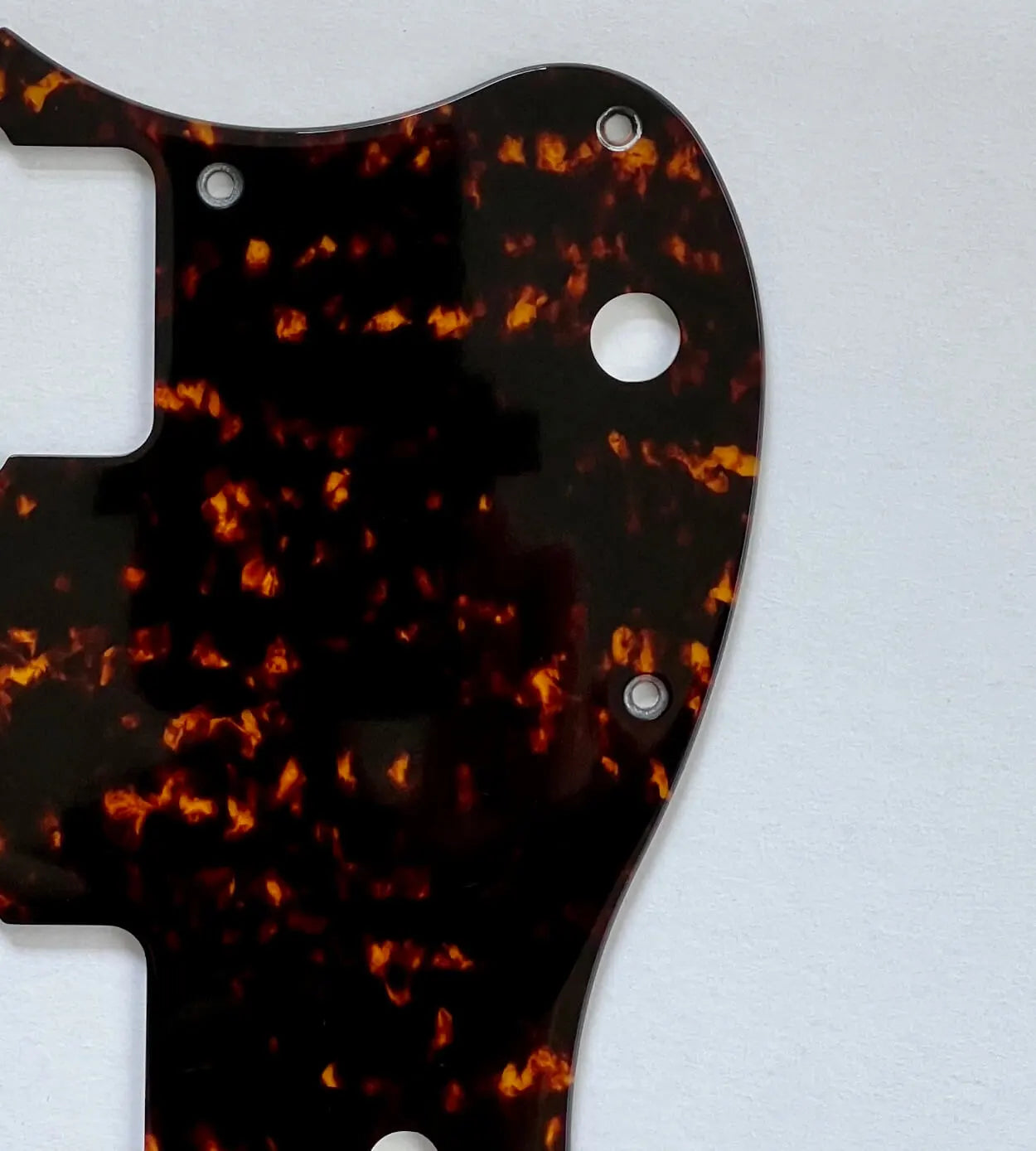 Tortoise pickguard Dark Brown & Amber