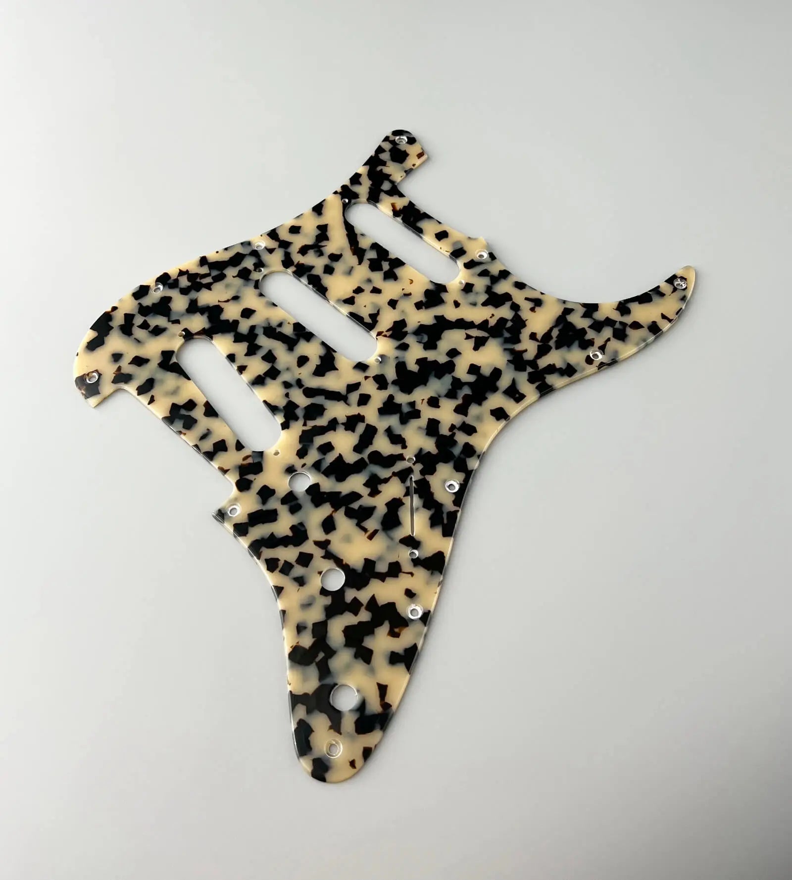 Stratocaster tortoise pickguard Black & White